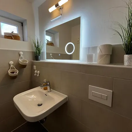 Rugana - Komfortplus Mit 1 Schlafzimmer Und Terrasse D41